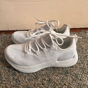 New Balance Fuel Cell Trainer - White